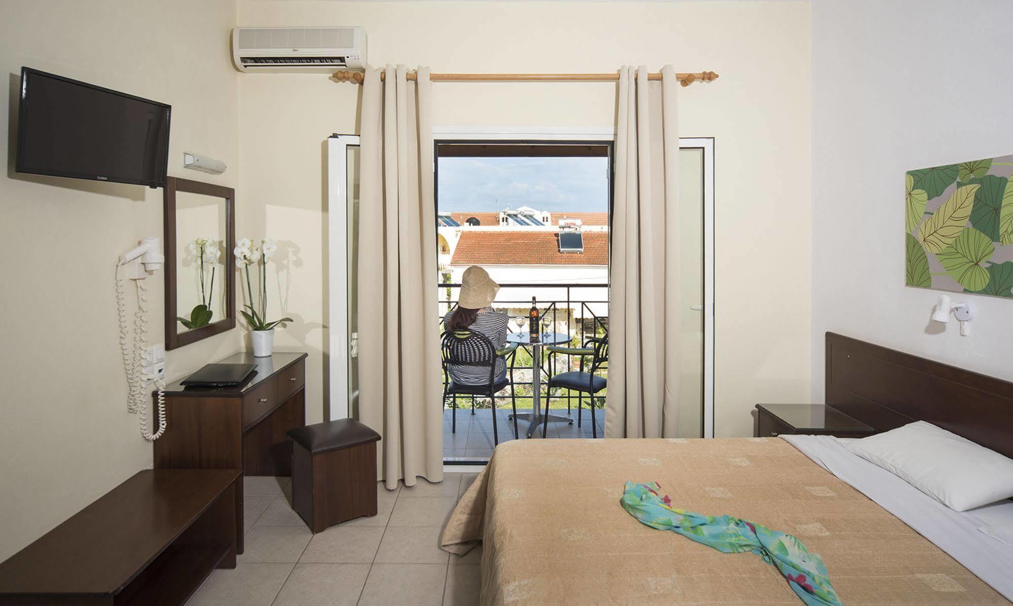 Metaxa Apartments Kávos Dış mekan fotoğraf